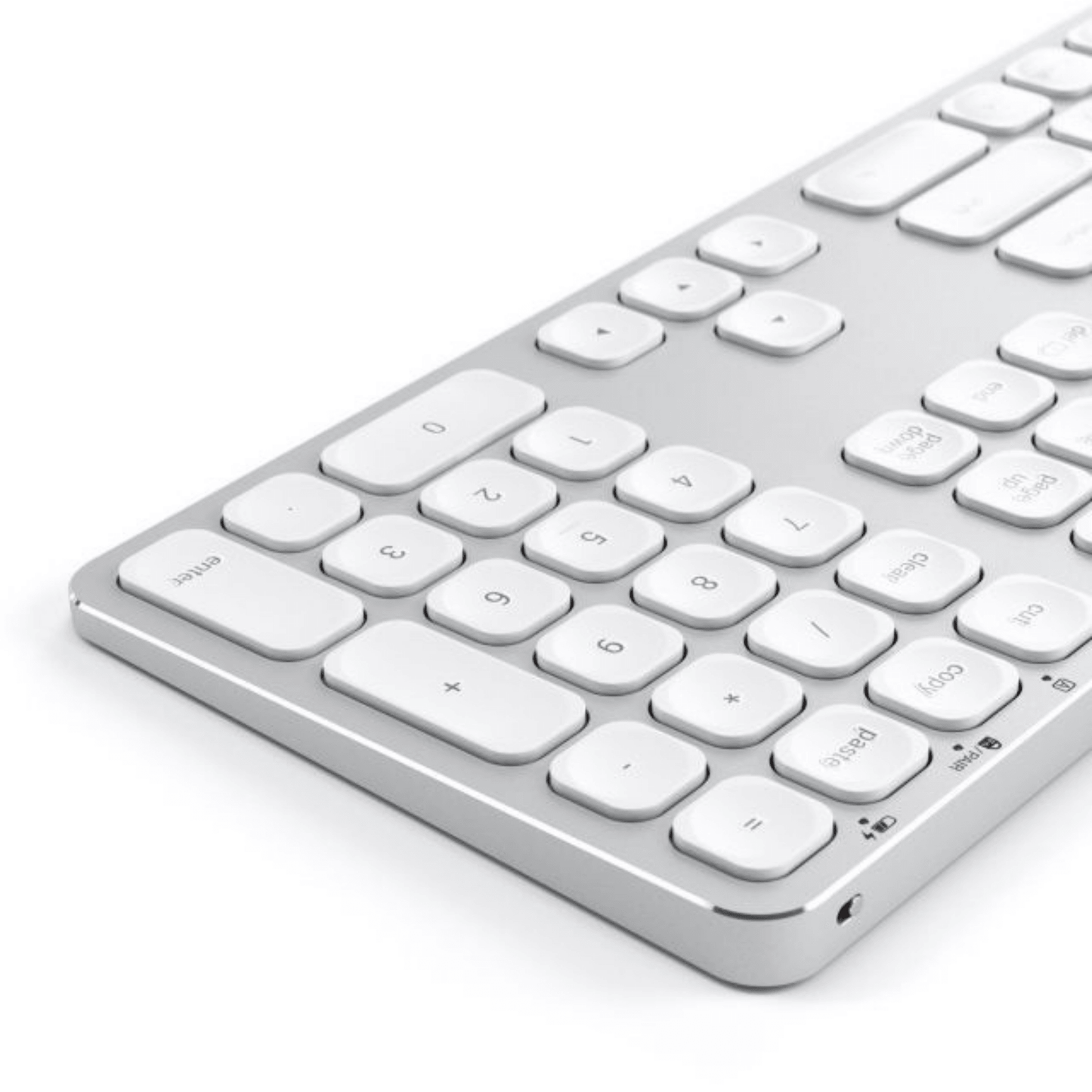 Satechi - Kabellose Bluetooth Tastatur mit Schweizer Layout - Silber / Weiss - Pazzar.ch