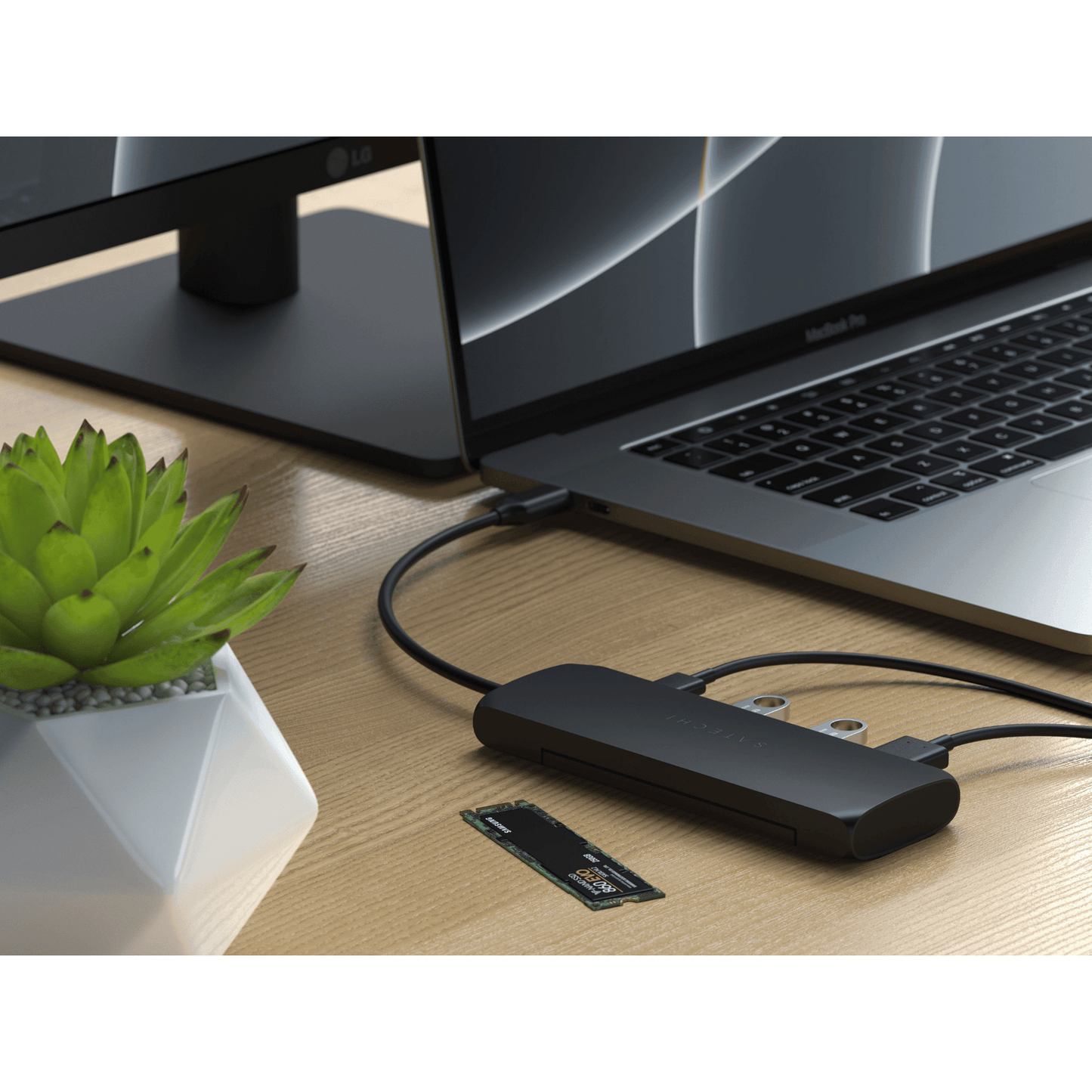 Satechi - USB-C Slim Alu Multiport Hub mit SSD Fach - Schwarz - Pazzar.ch