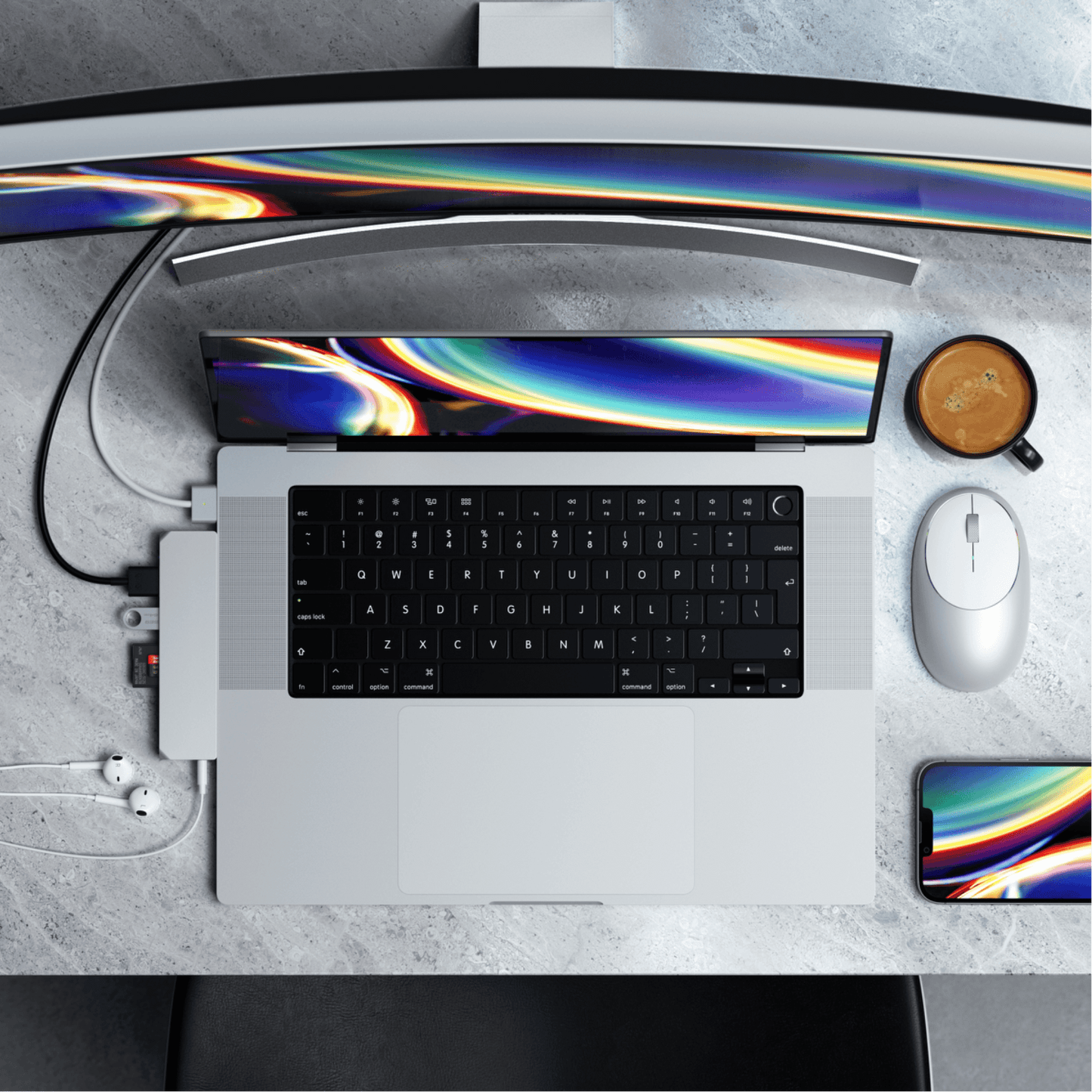 Satechi - Hochwertiger Dual USB-C Multiport Pro Hub Max für MacBook - Silber - Pazzar.ch